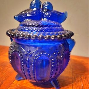 Vintage Hofbauer Byrdes Cobalt Blue 3-Footed, Lidded Candy Dish w/ Kissing Birds